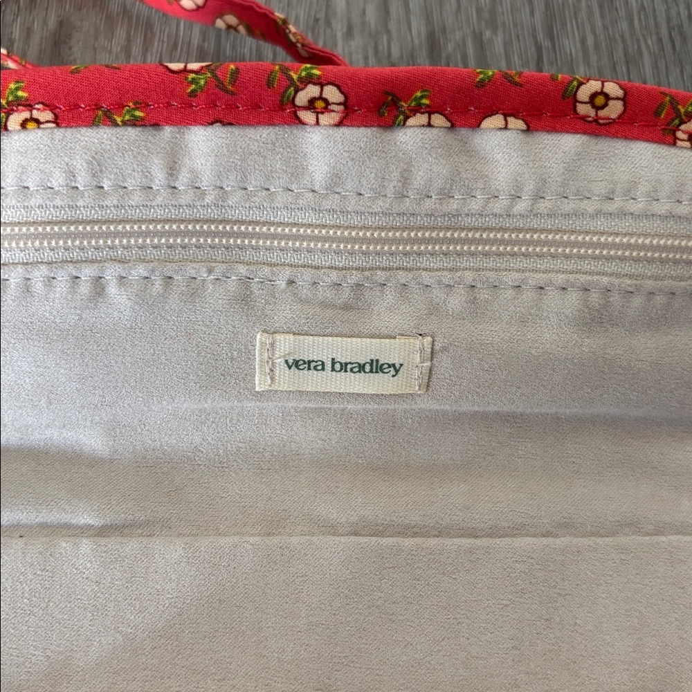 Vera Bradley Jewelry Roll “Tiny Poppies” - Picture 4 of 5
